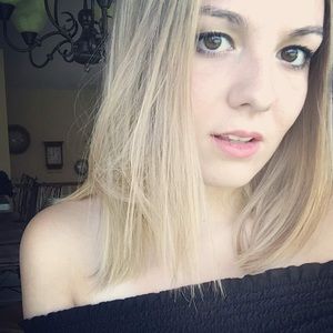 Meet your Posher, Devin